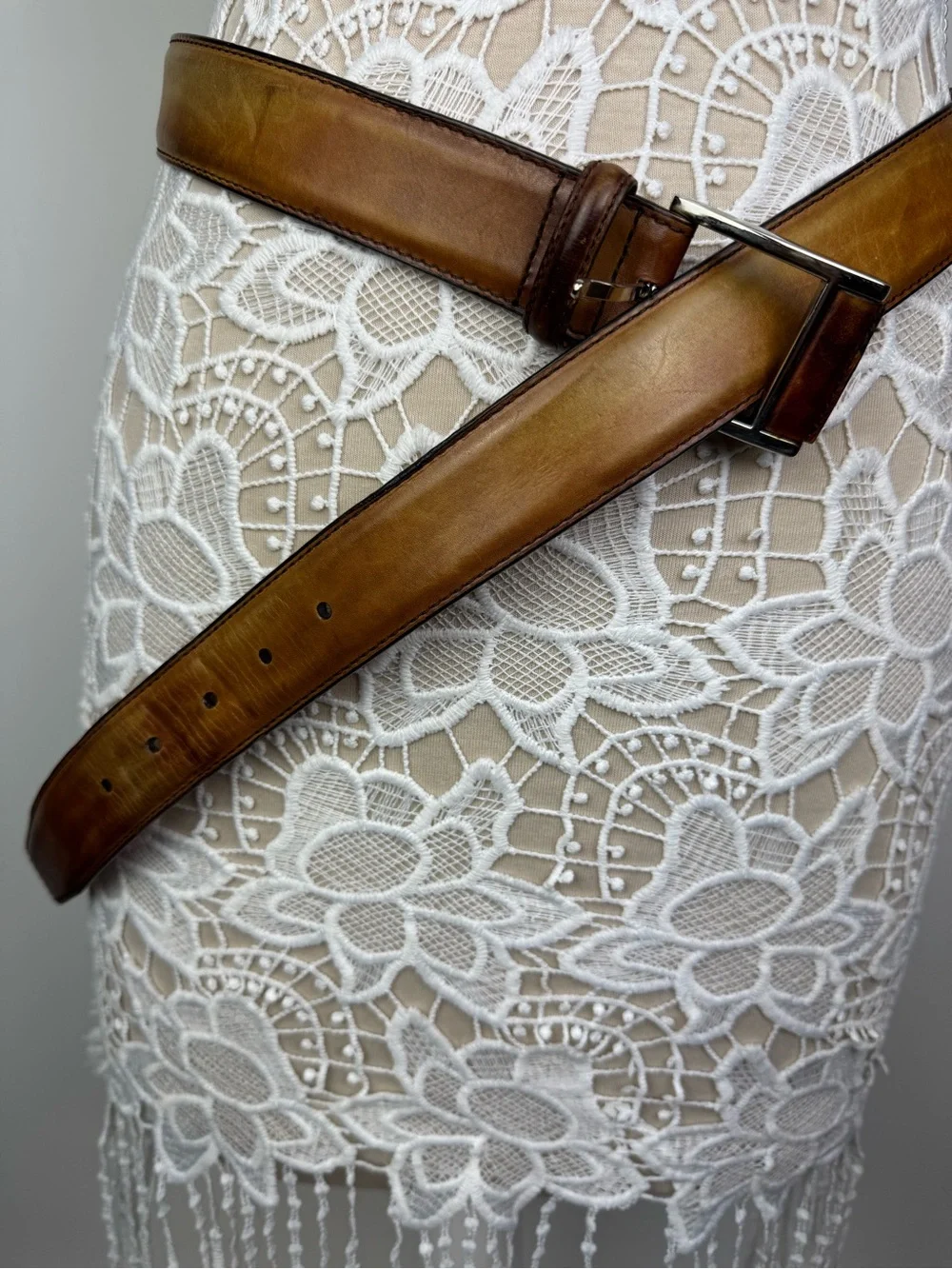 Magnanni Men’s Leather Belt in Oak Size 38